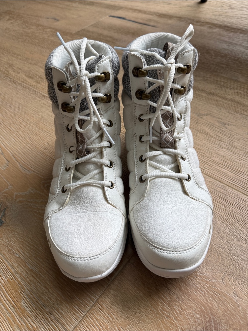 Ryka Aurora Quilted Winter Boots | White | Cozy & Lightweight
